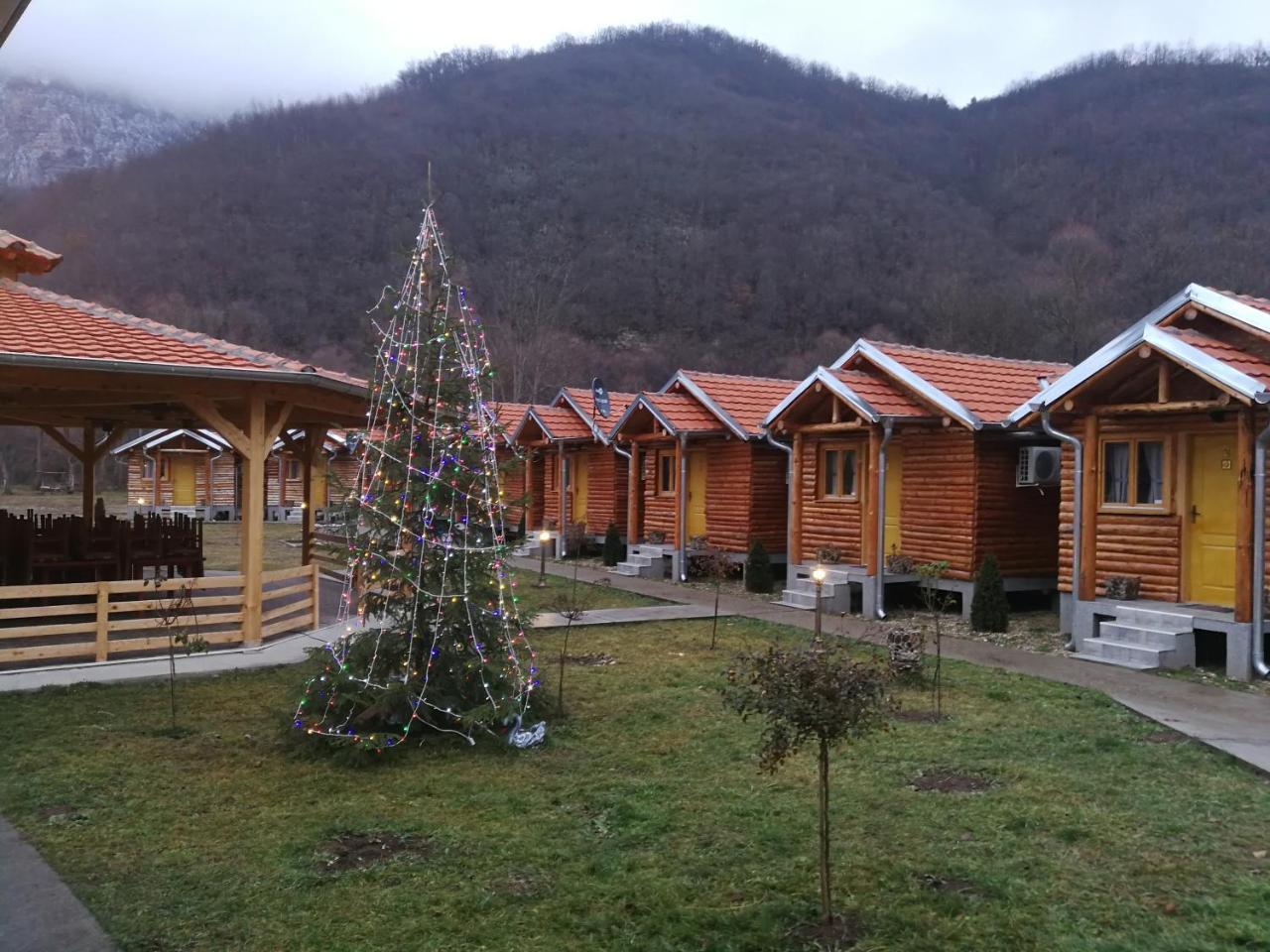 Hotel Juzni Vetar Trnski Odorovci Exterior foto