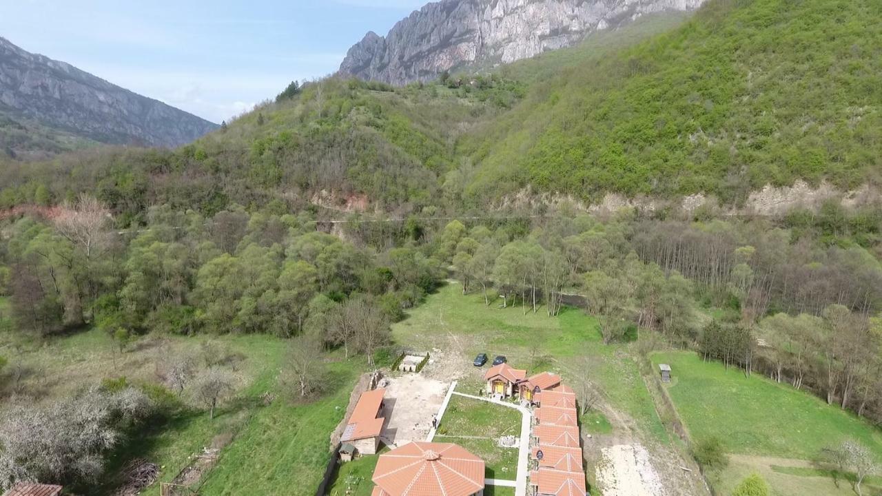 Hotel Juzni Vetar Trnski Odorovci Exterior foto